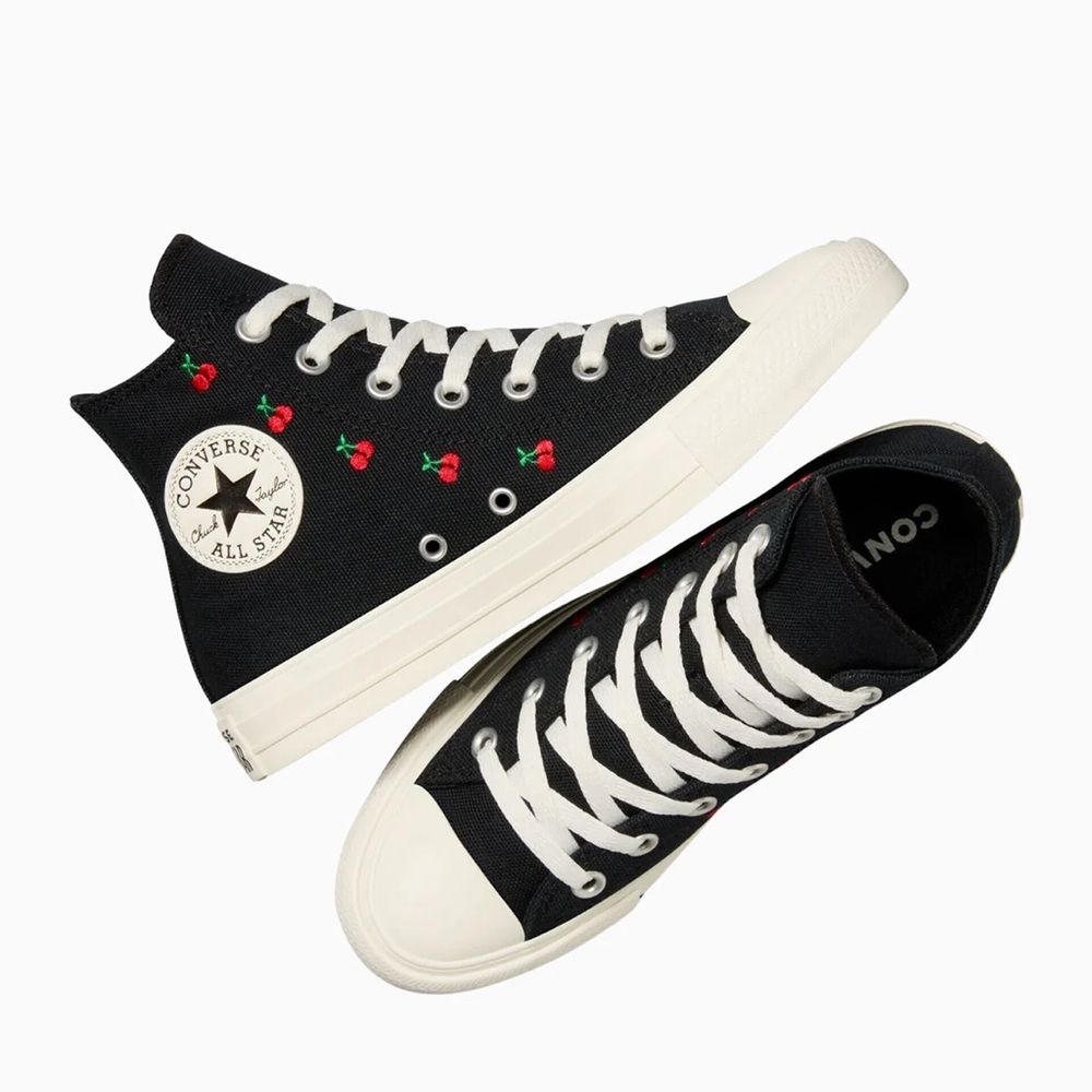 NWT Women's Chuck Taylor All Star Cherries